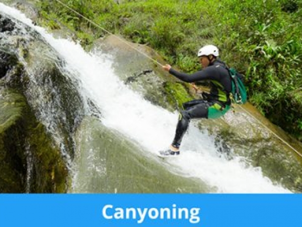 canyoning0B7CB438-C951-DC12-800F-41CD1DD9BD15.jpg